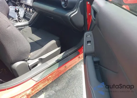 2023 Toyota Gr86 из США, поврежденный, VIN JF1ZNBB1XP9752083